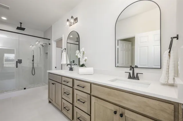 $575,000 | 2364 County Road 1112, Farmersville, TX 75442