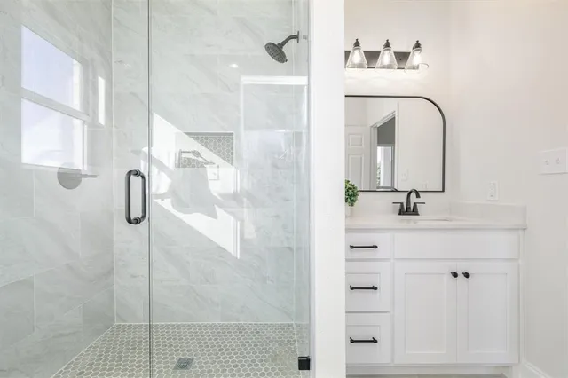 $575,000 | 2364 County Road 1112, Farmersville, TX 75442