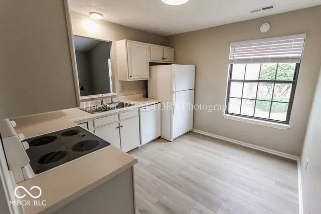 $329,000 | 14610 Village Park E Drive, Carmel, IN 46033