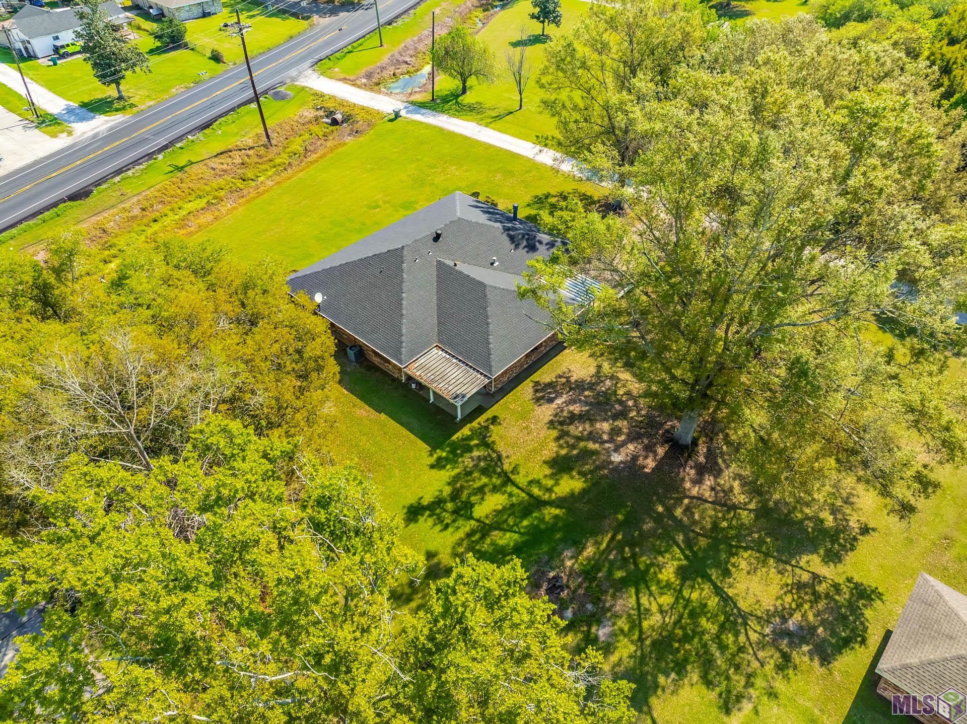 2507 Bayou Blue Road Houma, LA 70364 - Photo 4 of 17