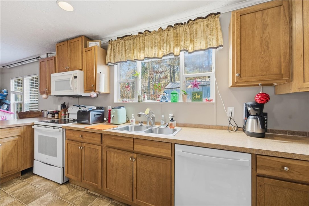 616 Anderson Road Pendleton, SC 29670 - Photo 6 of 30