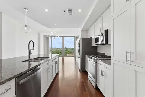 $625,000 | 900 20th Avenue South, Unit 1006, Nashville, TN 37212