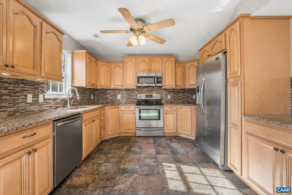 $535,000 | 462 Fox Hunters Lane, Madison, VA 22727