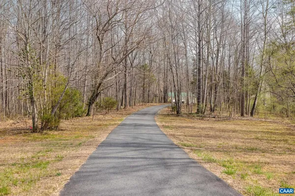 $535,000 | 462 Fox Hunters Lane, Madison, VA 22727