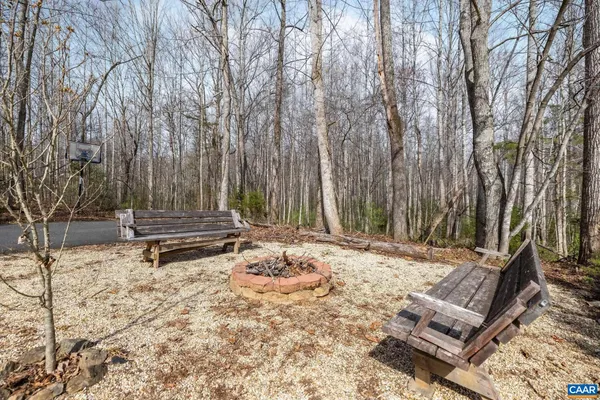 $535,000 | 462 Fox Hunters Lane, Madison, VA 22727