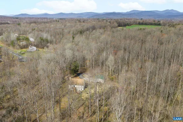 $535,000 | 462 Fox Hunters Lane, Madison, VA 22727