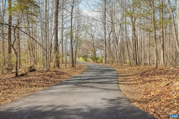 $535,000 | 462 Fox Hunters Lane, Madison, VA 22727