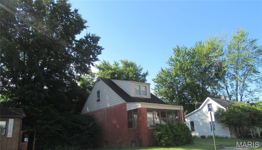 1210 North Church Street Belleville, IL 62221 - Photo 2 of 11