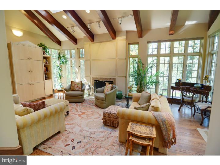 7 Hilltop Road Wallingford, PA 19086 - Photo 5 of 24 Family Room