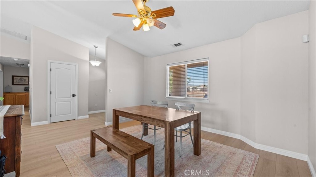 15535 Erie Road Apple Valley, CA 92307 - Photo 8 of 34