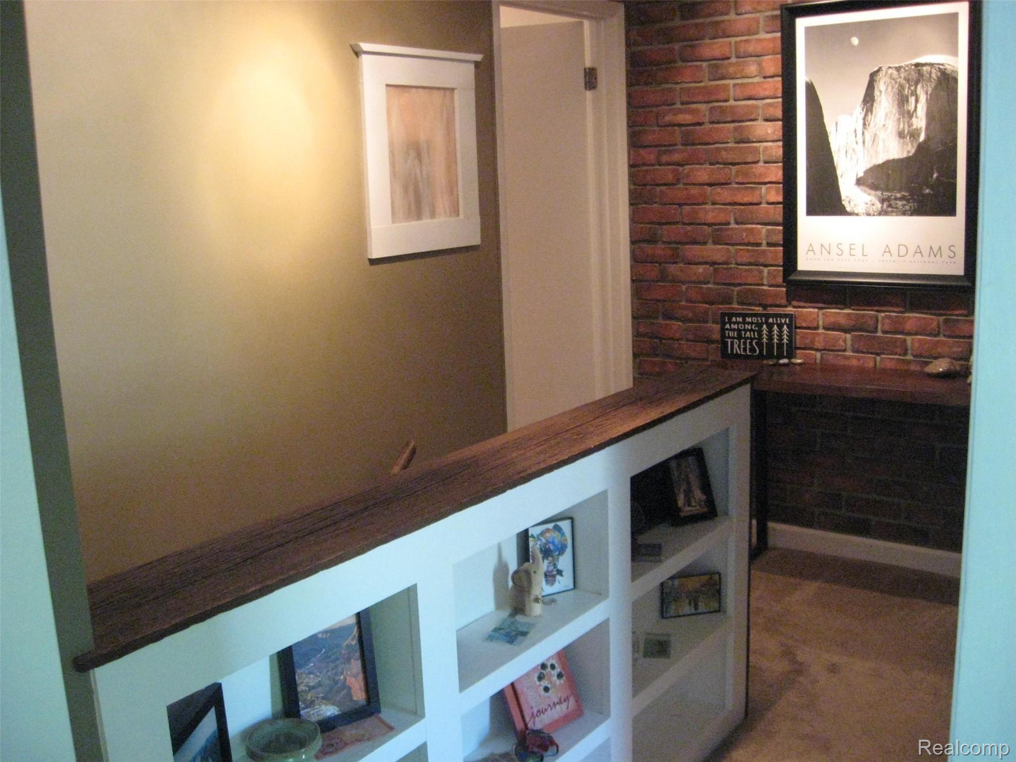 1457 Lantern Lane Rochester, MI 48306 - Photo 18 of 24 2ndFlr Foyer2.JPG