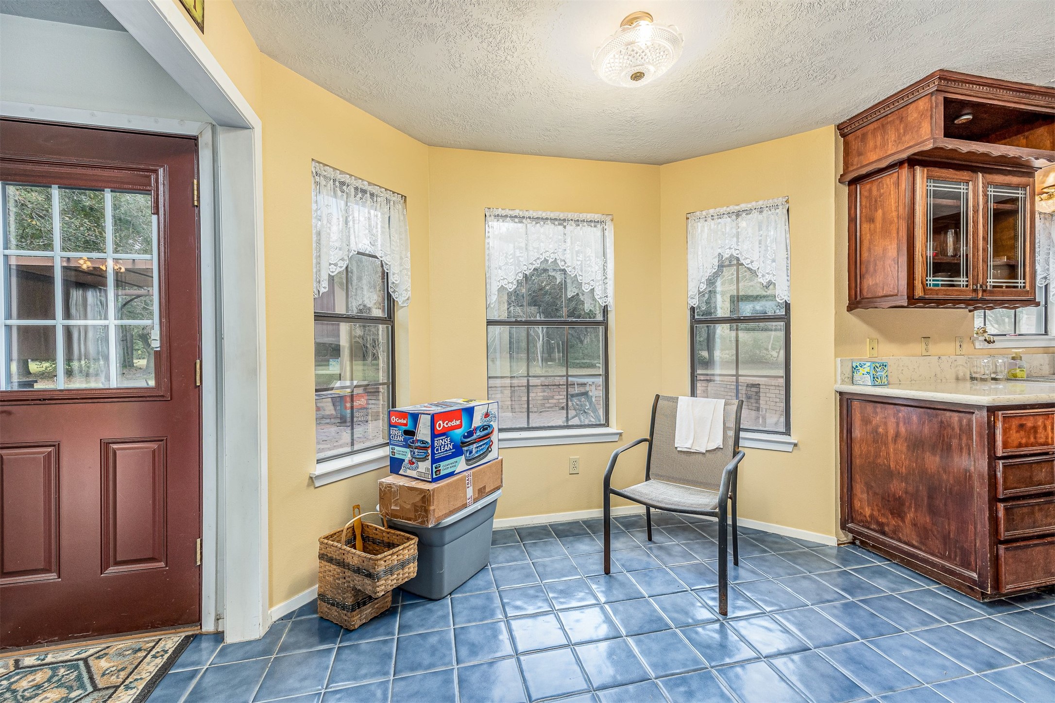 329 Burwell Road Highlands, TX 77562 - Photo 19 of 44 a living room with furniture and a window