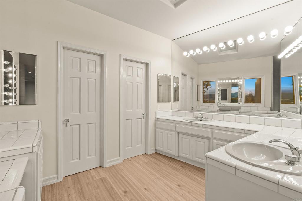 10595 Russell Road La Mesa, CA 91941 - Photo 33 of 44