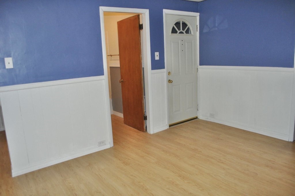 68 Windsor Street Worcester, MA 01605 - Photo 10 of 29 Gallery Image 10