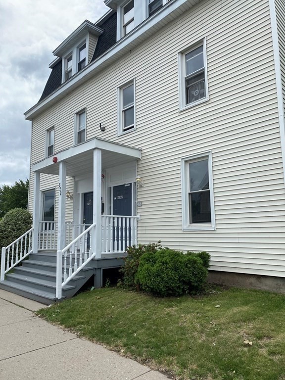 822 Main Street West Springfield, MA 01089 - Photo 3 of 8 Gallery Image 3