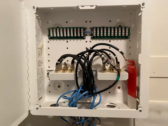 $285,000 | 30 East Montgomery Street, Hillsdale, MI 49242