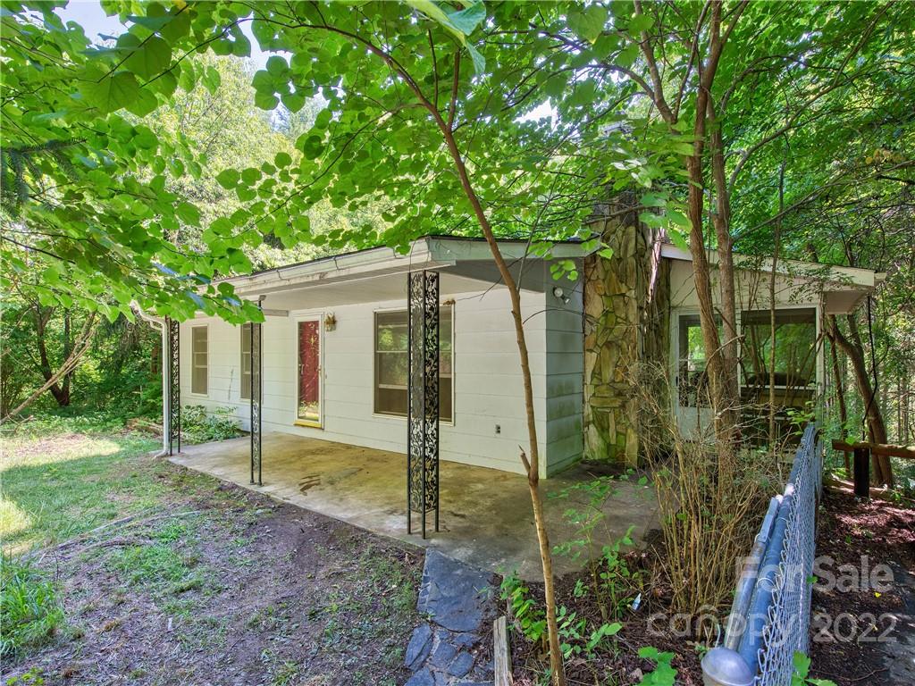 495 Franklin Grove Road Bryson City, NC 28713 - Photo 2 of 19 Gallery Image 2