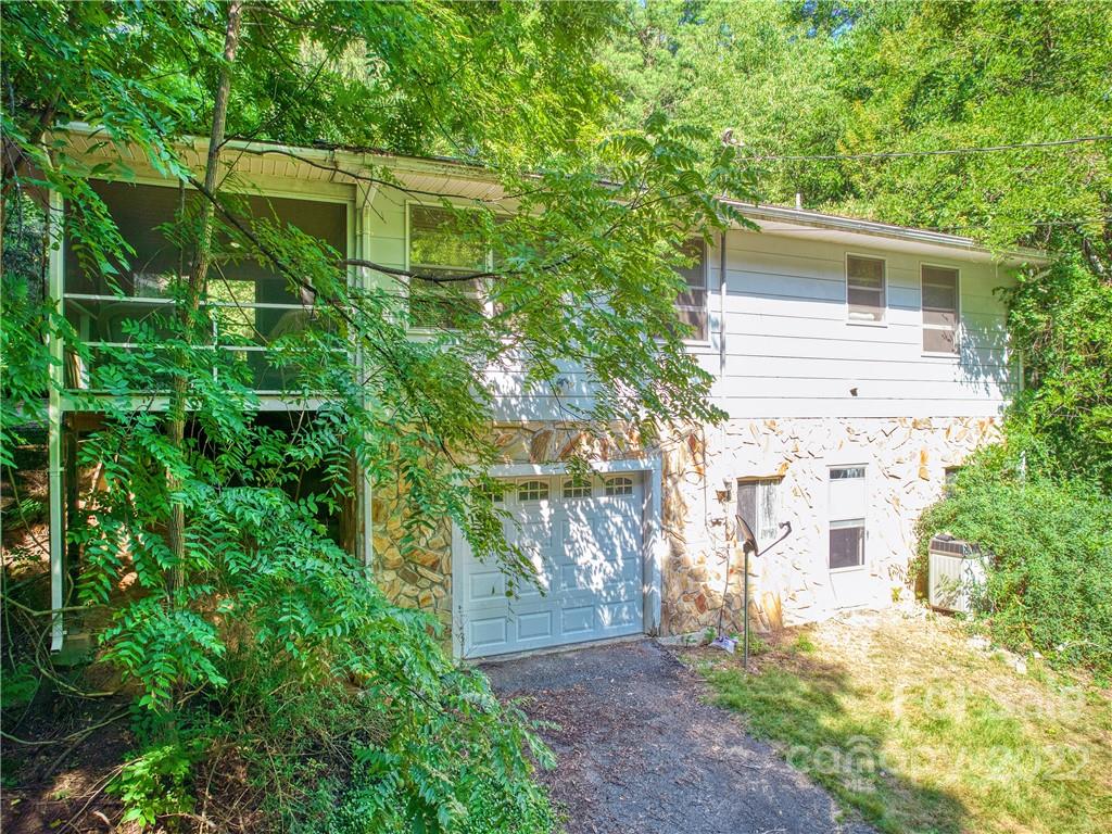 495 Franklin Grove Road Bryson City, NC 28713 - Photo 5 of 19 Gallery Image 5