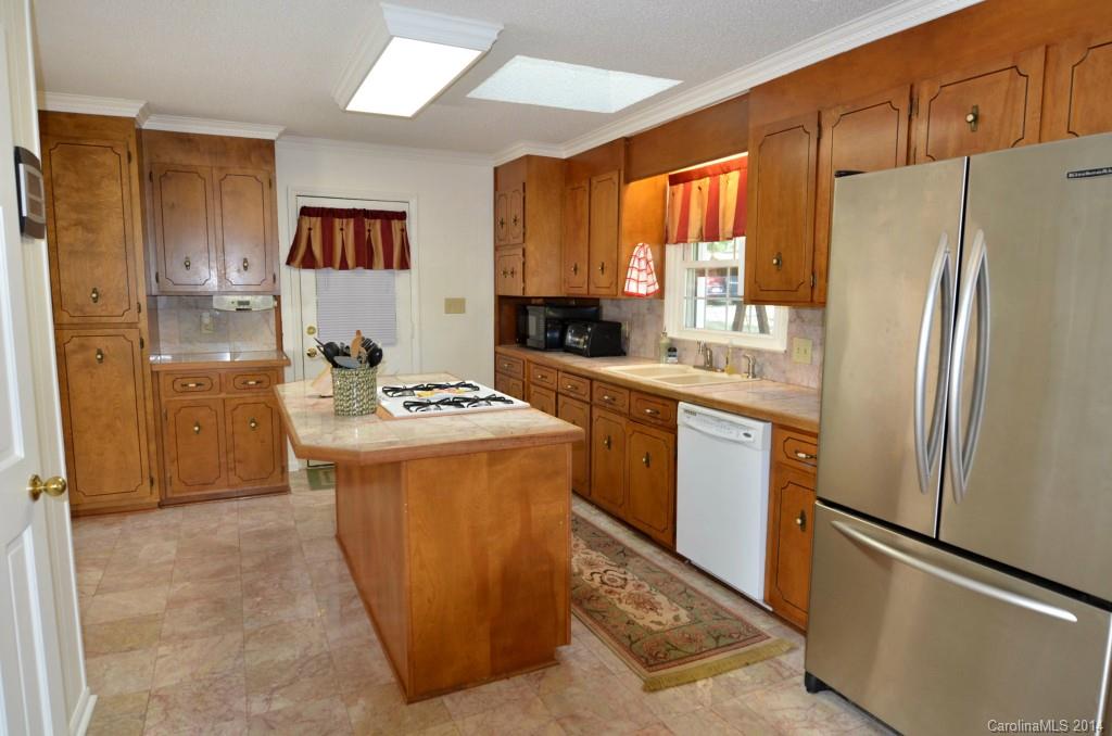 230 Sunset Lake Road Stanfield, NC 28163 - Photo 5 of 24 Gallery Image 5
