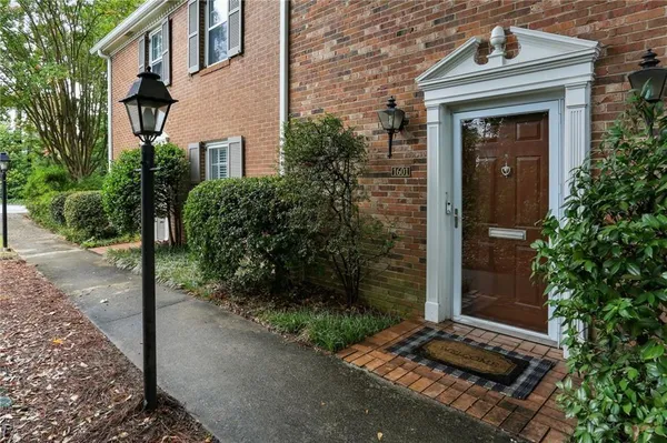 $2,800 | 1601 Executive Park Lane Northeast, Atlanta, GA 30329