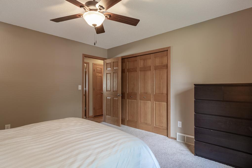 109 Creative Court Mankato, MN 56001 - Photo 25 of 46