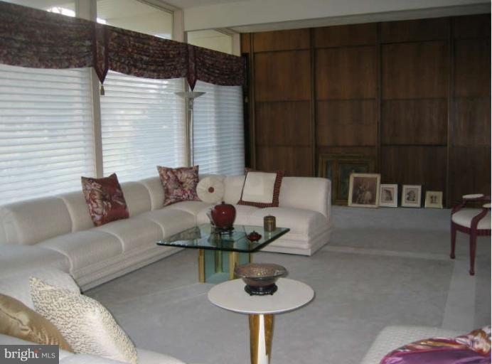 8311 Burning Wood Road Baltimore, MD 21208 - Photo 6 of 16 Living Room