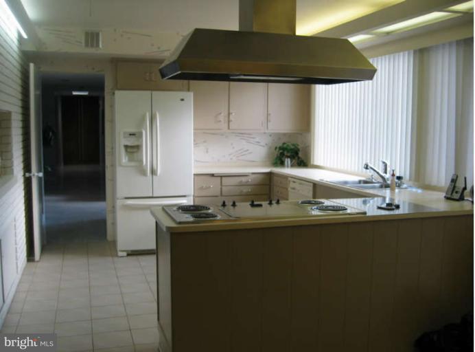 8311 Burning Wood Road Baltimore, MD 21208 - Photo 10 of 16 Kitchen
