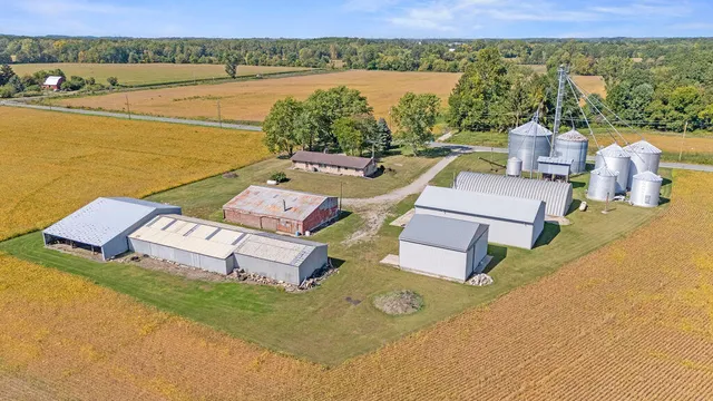 $1,600,000 | 2362 Browntown Road, Buchanan, MI 49107