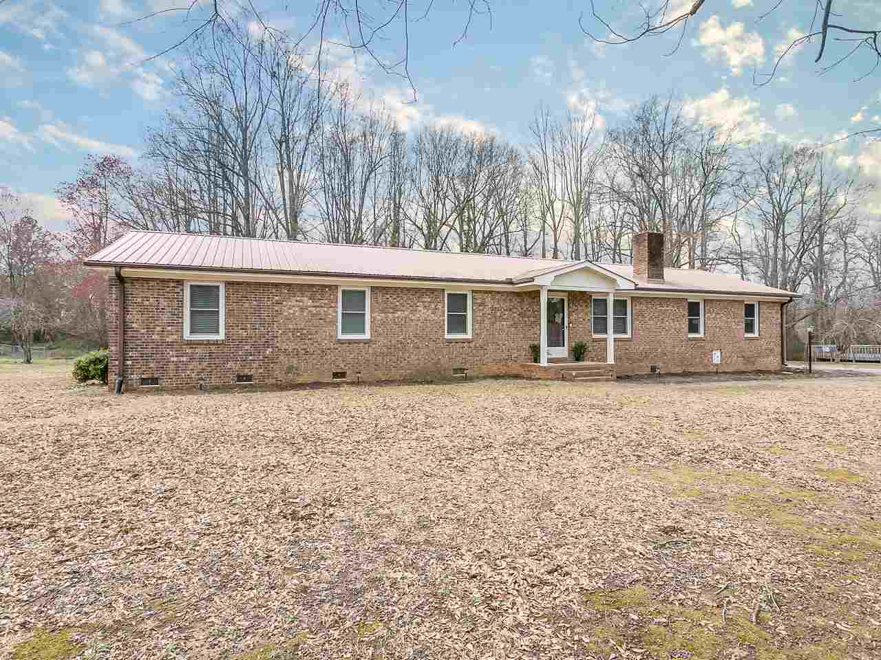 127 Holston Valley Lane Inman, SC 29349 - Photo 1 of 25