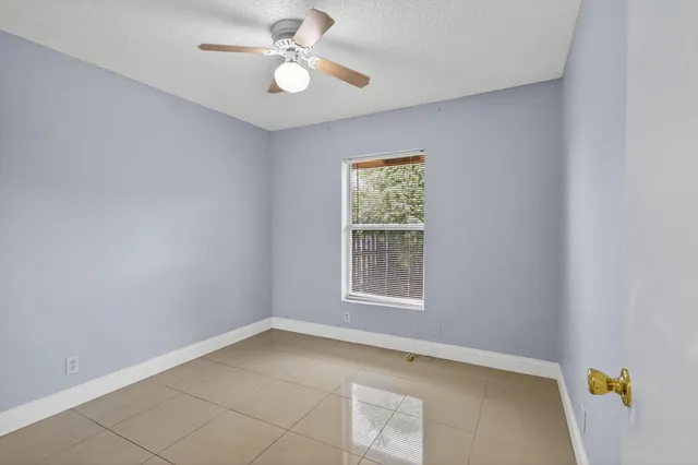 $356,500 | 5668 Waltham Way, Lake Worth, FL 33463