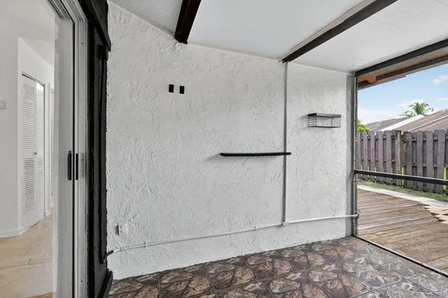 $356,500 | 5668 Waltham Way, Lake Worth, FL 33463