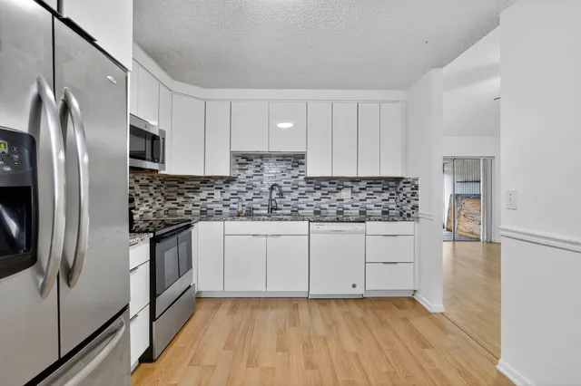 $356,500 | 5668 Waltham Way, Lake Worth, FL 33463