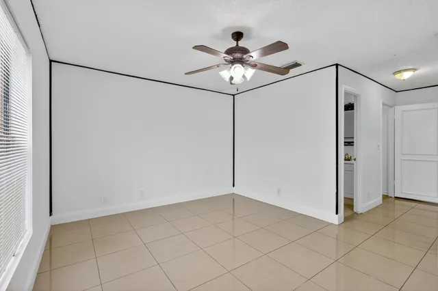 $356,500 | 5668 Waltham Way, Lake Worth, FL 33463