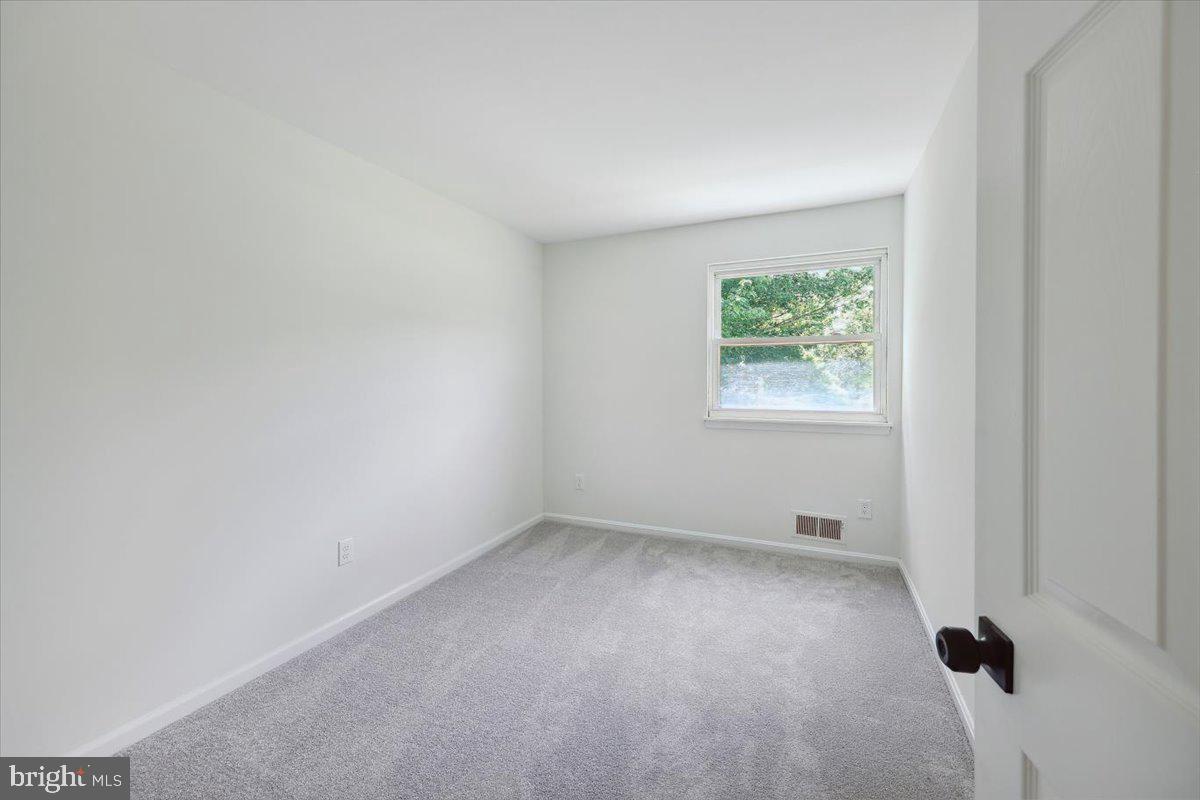 7833 Miller Fall Road Derwood, MD 20855 - Photo 16 of 32 Gallery Image 16