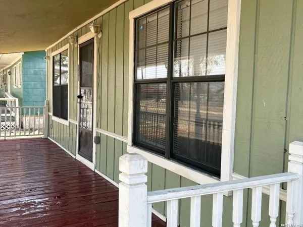 $1,895 | 118 West Vestal Place, San Antonio, TX 78221