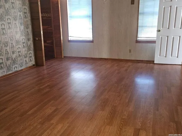 $1,895 | 118 West Vestal Place, San Antonio, TX 78221