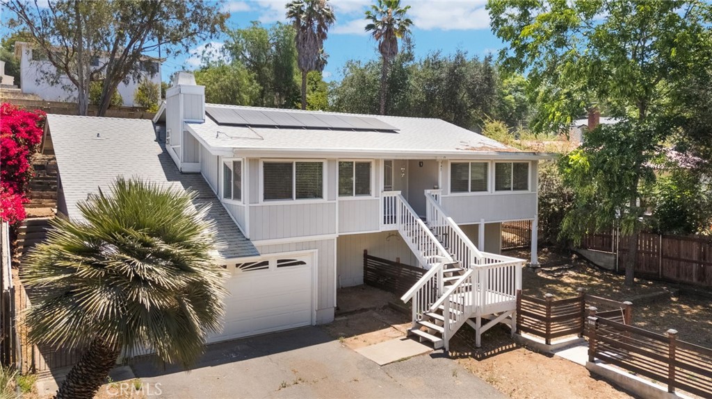 464 East Kalmia Street Fallbrook, CA 92028 - Photo 1 of 19