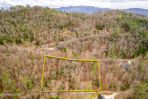 $137,500 | 483 Chetola Trail, Townsend, TN 37882