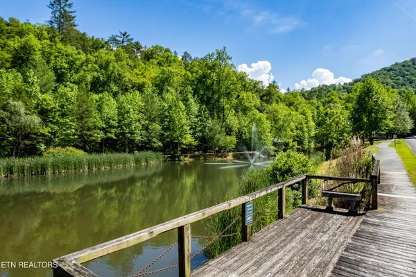 $137,500 | 483 Chetola Trail, Townsend, TN 37882
