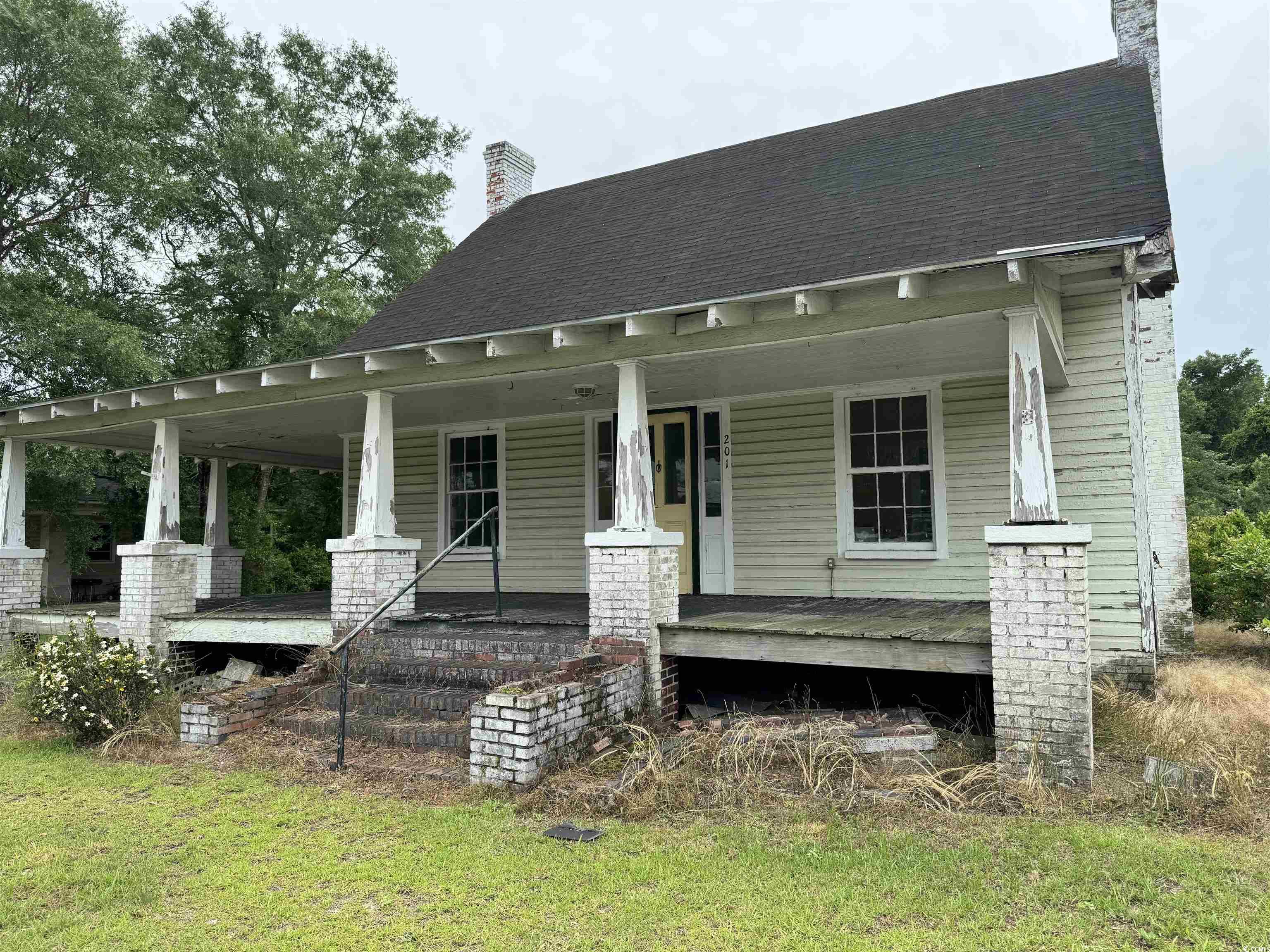 201 South Nichols Street Nichols, SC 29581 - Photo 12 of 37