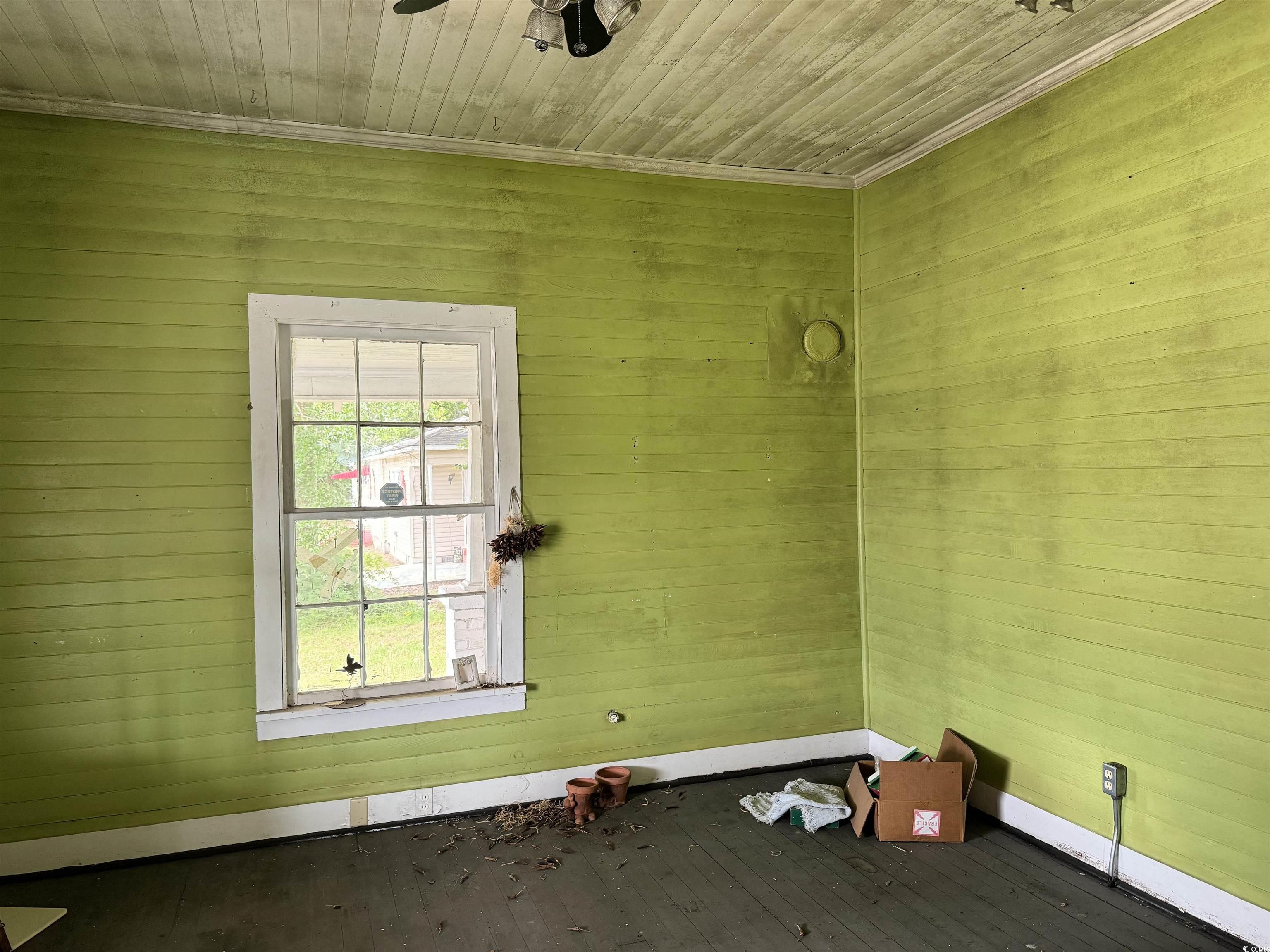 201 South Nichols Street Nichols, SC 29581 - Photo 14 of 37