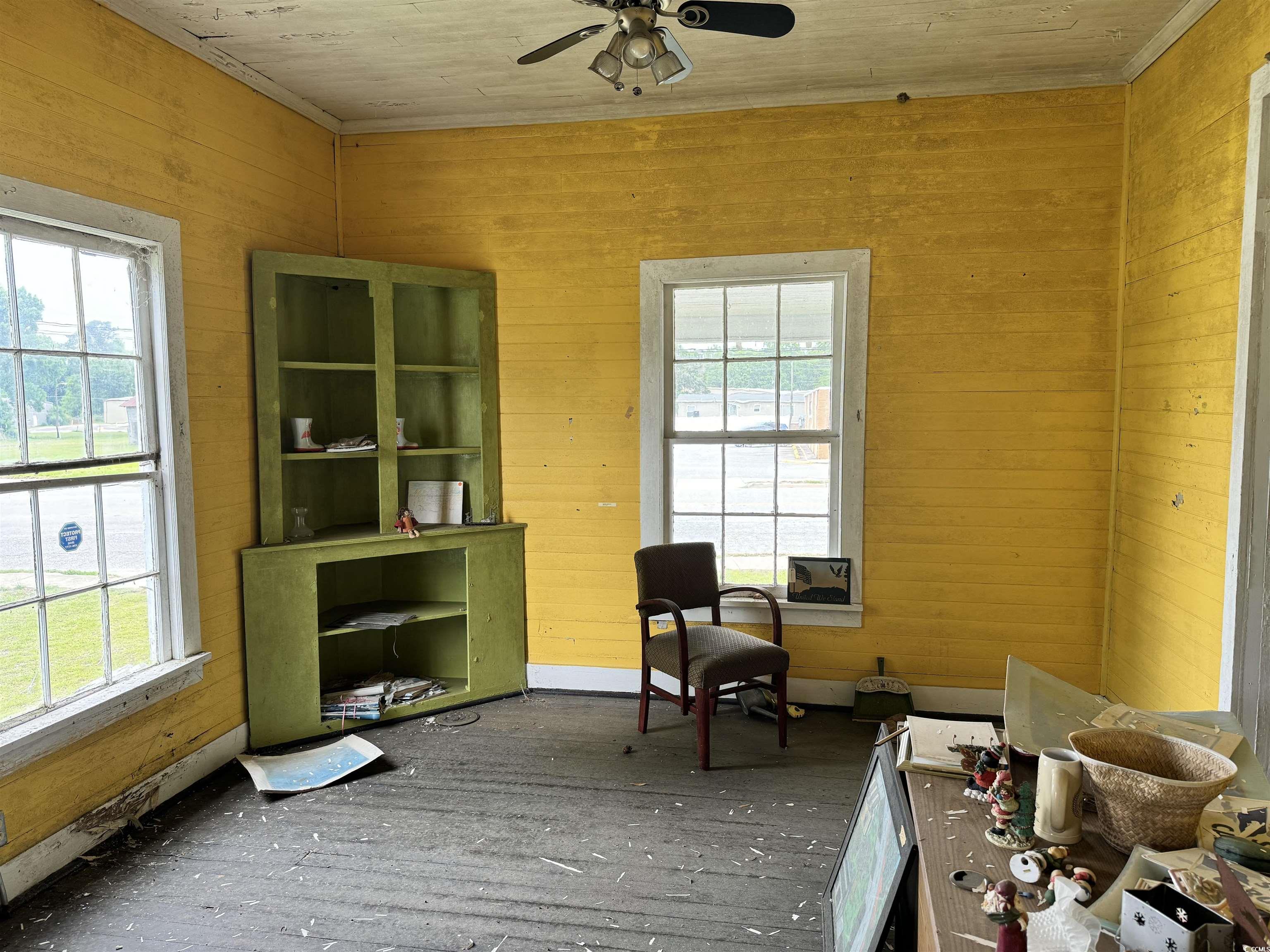 201 South Nichols Street Nichols, SC 29581 - Photo 17 of 37