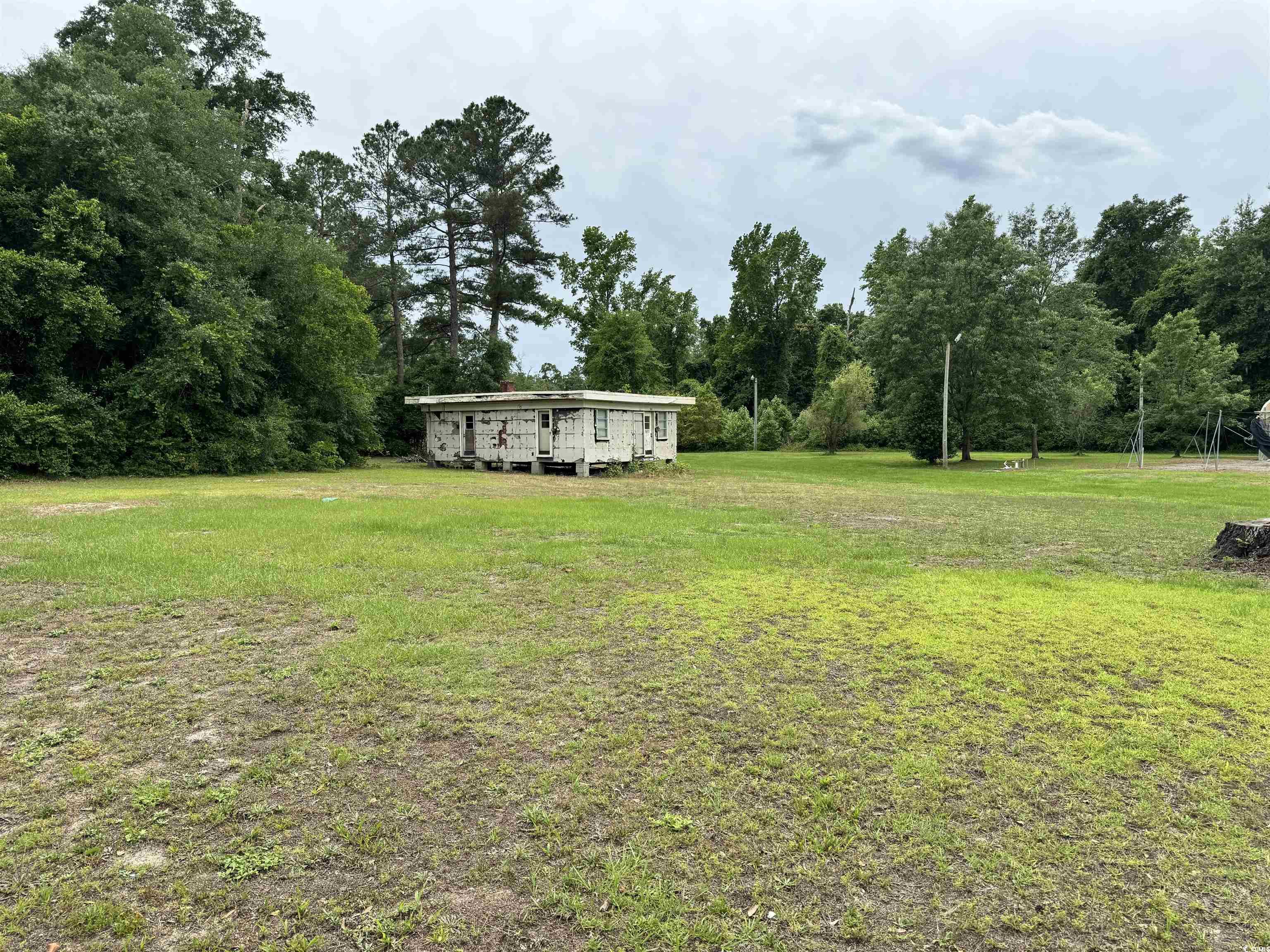 201 South Nichols Street Nichols, SC 29581 - Photo 25 of 37