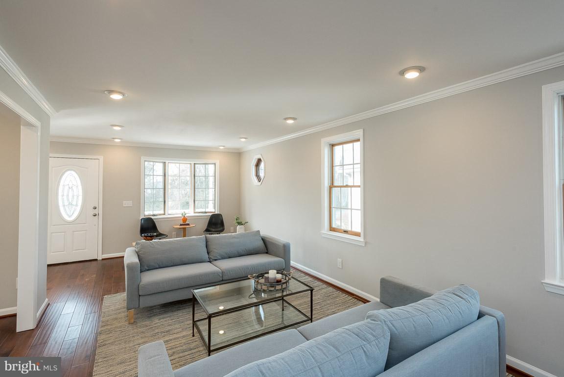 417 Riverside Drive Baltimore, MD 21221 - Photo 12 of 48 Gallery Image 12