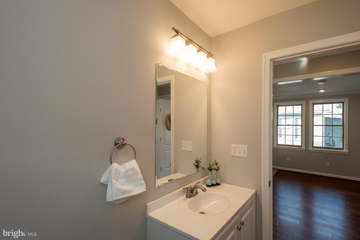 417 Riverside Drive Baltimore, MD 21221 - Photo 16 of 48 Gallery Image 16