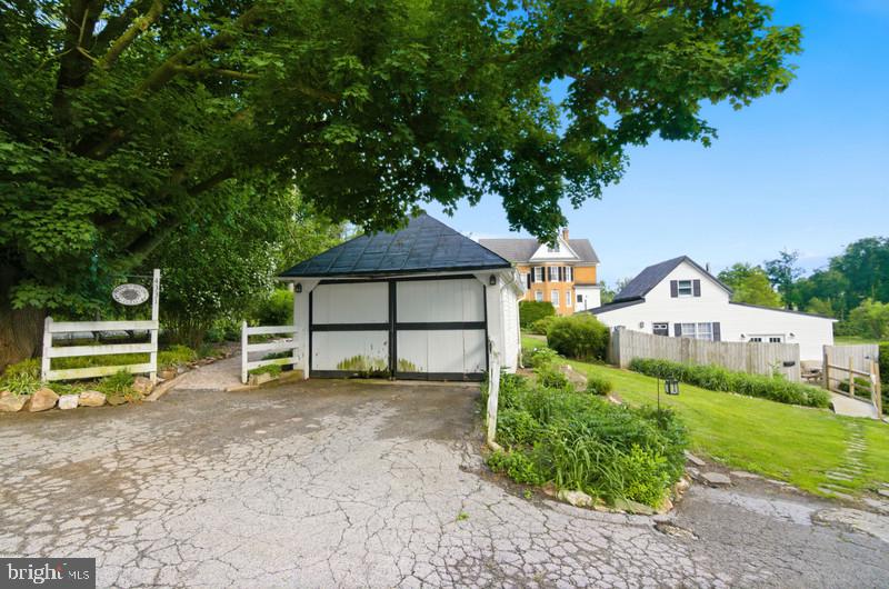 4331 Black Rock Road Upperco, MD 21155 - Photo 65 of 68 garage