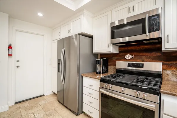 $5,995 | 7962 Southwind Circle, Huntington Beach, CA 92648