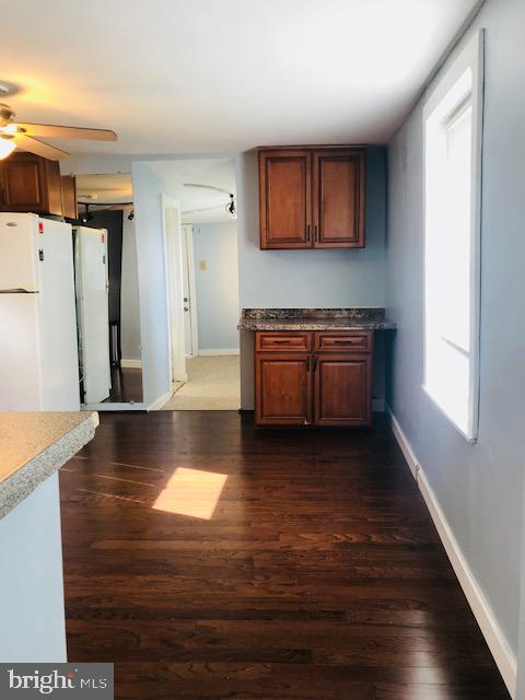 44 Pine Street Beverly, NJ 08010 - Photo 5 of 29