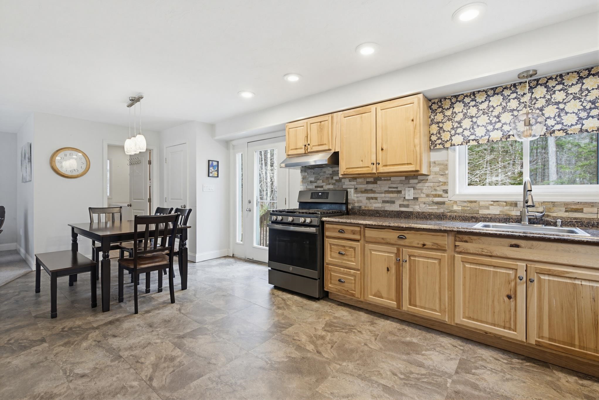 83 Jackson Drive Washington, NH 03280 - Photo 11 of 34