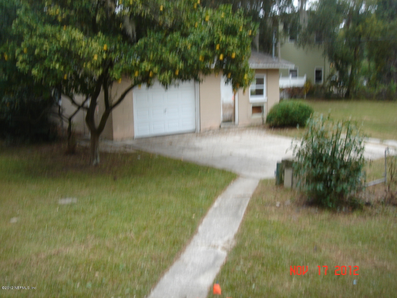 423 Ralph Street Orange Park, FL 32073 - Photo 17 of 21 walkway